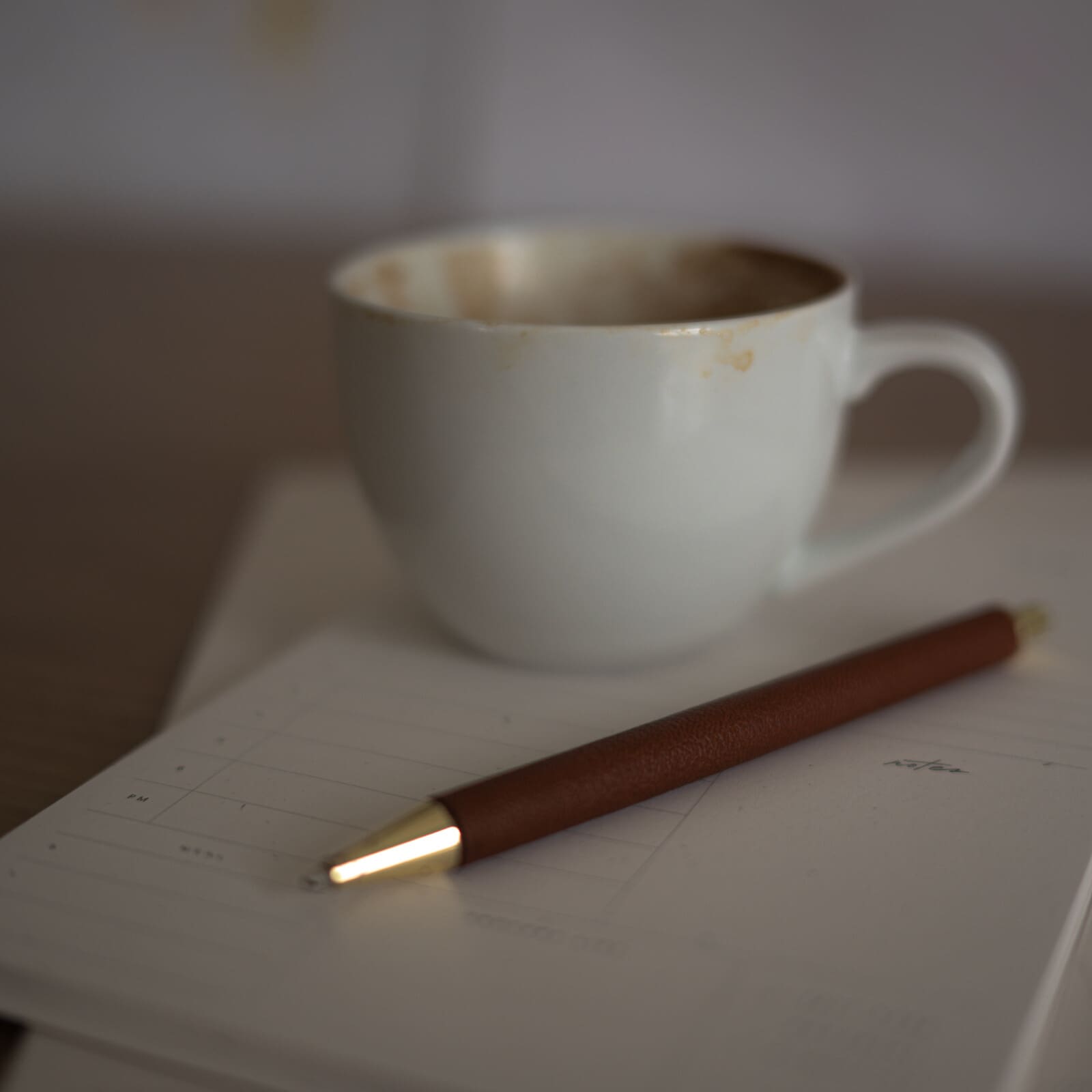 Burnout recovery starts with small, sustainable shifts. Discover how to reclaim your time, rewire your mindset, and rebuild your joy in medicine through proven strategies from The Resilient MD 30-Day Series. #BurnoutRecovery #PhysicianWellness #ResilientMD #DoctorLife #WorkLifeBalance #MindsetMatters #PhysicianBurnout
