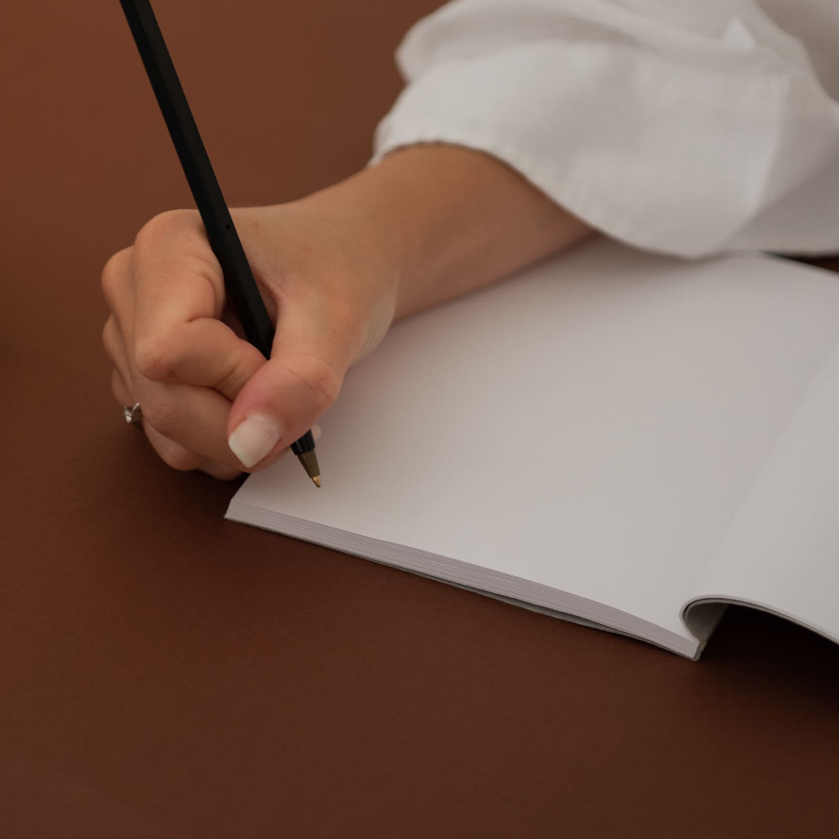 Work-life balance tips for doctors aren’t just about saving time—they’re about saving yourself. Learn how to protect your relationships, prevent burnout, and find fulfillment both inside and outside of medicine. Discover simple, research-backed strategies to help you reconnect, recharge, and thrive again. #worklifebalance #physicianwellness #timemanagement #doctorlife #burnoutprevention