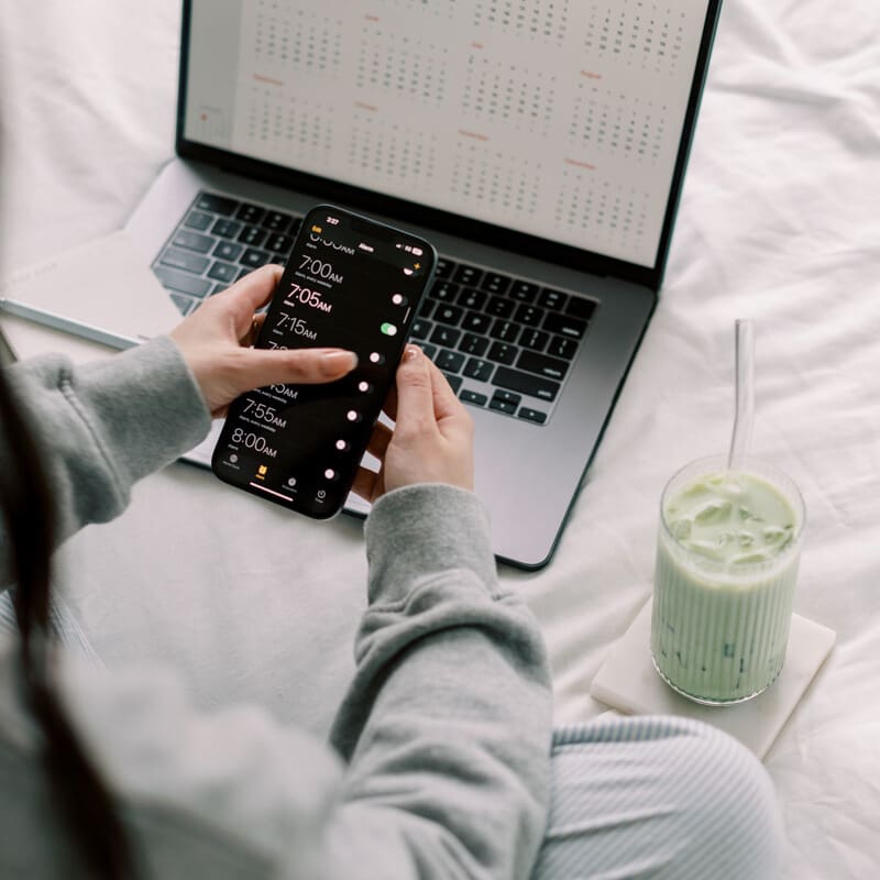 Always putting off small tasks? Discover how the 2 minute rule helps doctors beat procrastination, get more done fast, and free up mental space for what matters. #2MinuteRule #DoctorLife #PhysicianWellness #WorkLifeBalance #ProductivityTips