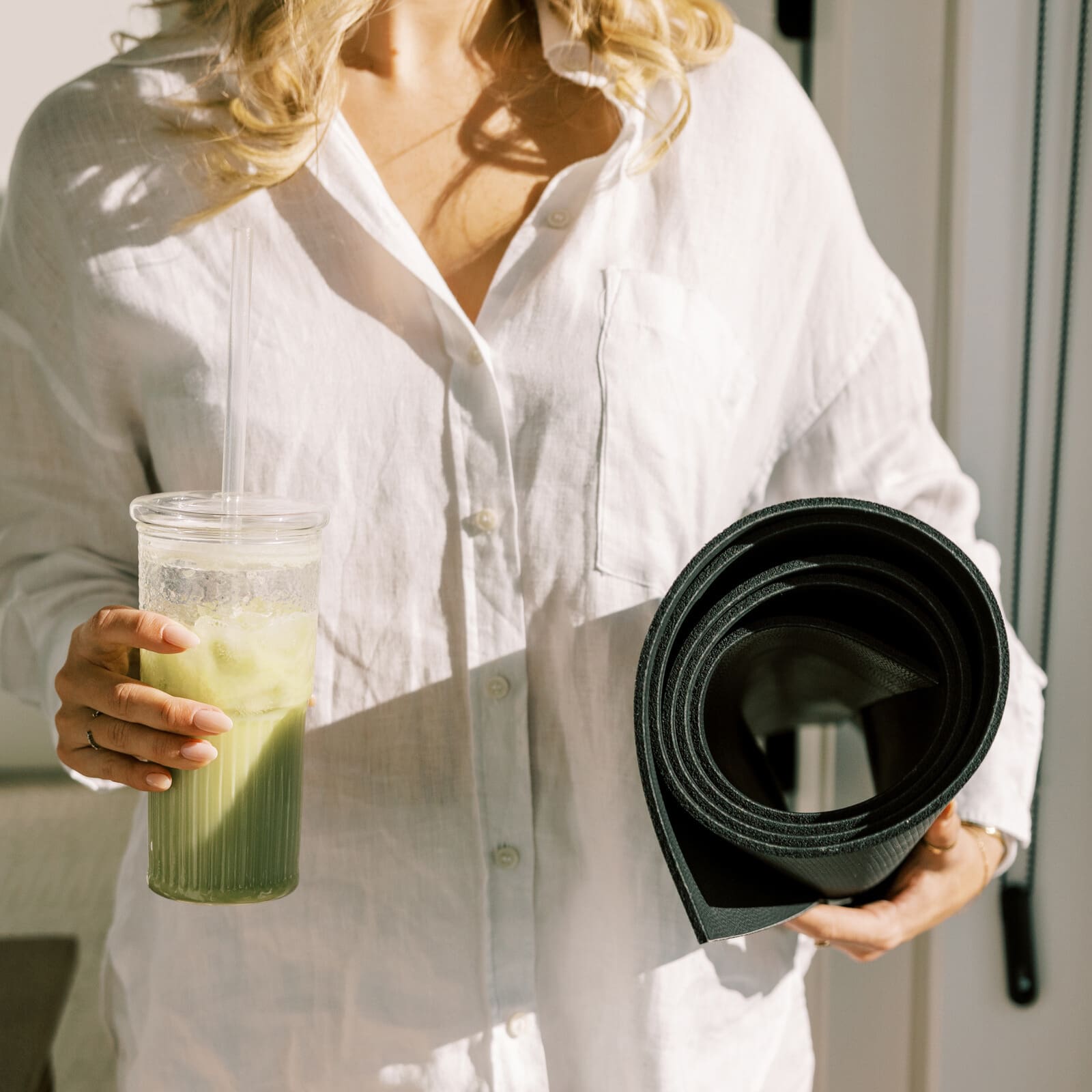 Stressed and running on empty? Learn 3 simple meditation and mindfulness practices for doctors to calm your mind, recharge quickly, and stress less fast. #MeditationAndMindfulness #DoctorLife #PhysicianWellness #WorkLifeBalance #ProductivityTips