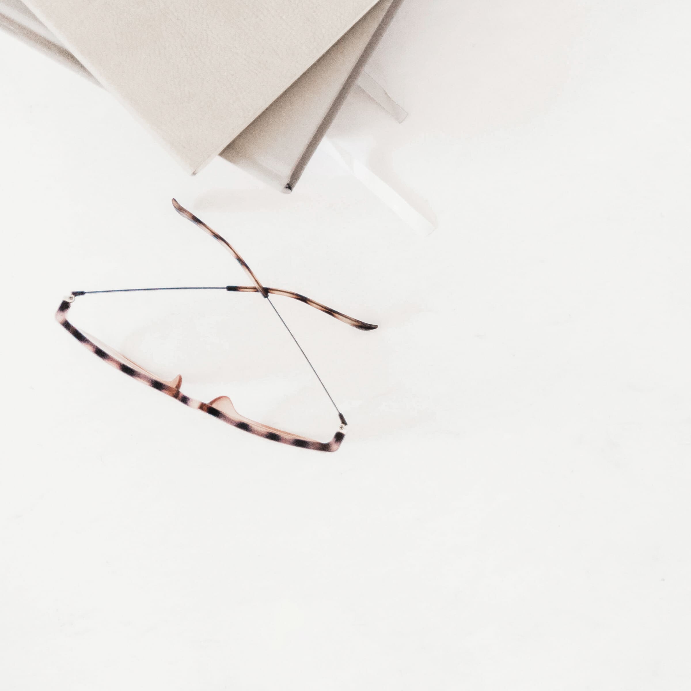 I’m sharing why I chose to step away from clinical medicine and what this transition has taught me about medical careers, identity, and alignment. This is an honest reflection on redefining purpose as a physician—without abandoning medicine or yourself. #MedicalCareers #WomenInMedicine #PhysicianWellbeing #DoctorLife #LifeAfterMedicine #PhysicianResilience #ResilientMD